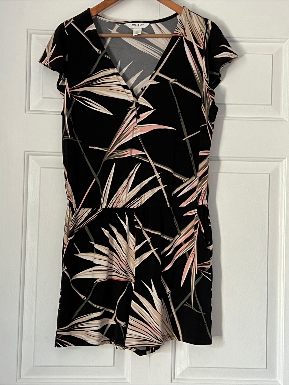 White House Black Market Black Tropical-Print V-Neck Short Dress Romper
